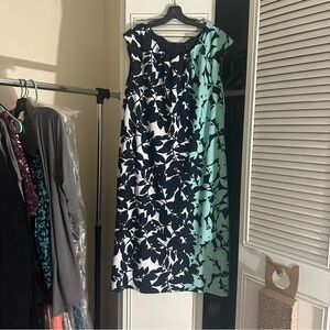 Floral Sleeveless Dress - Black and Green 🌹